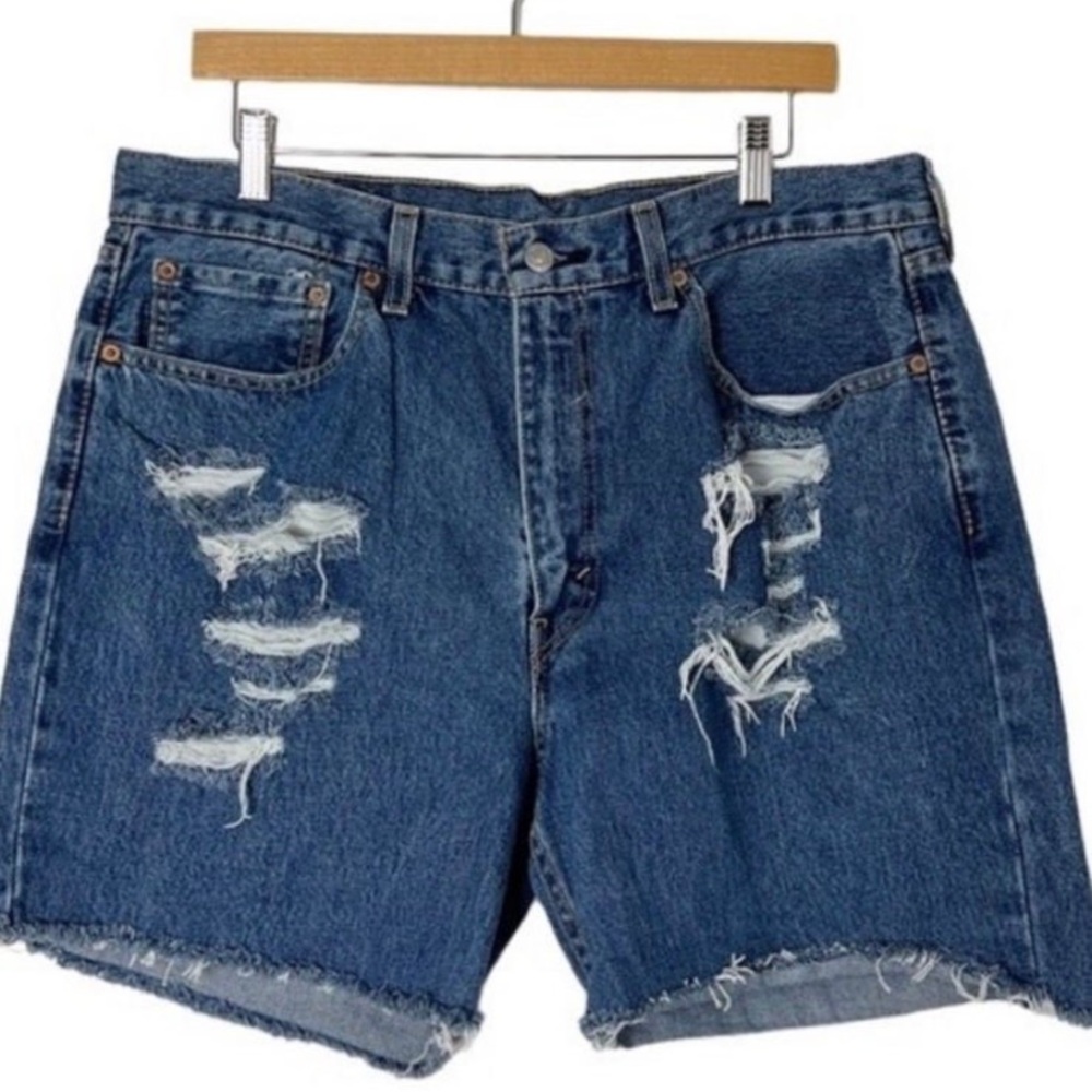Levi’s shorts